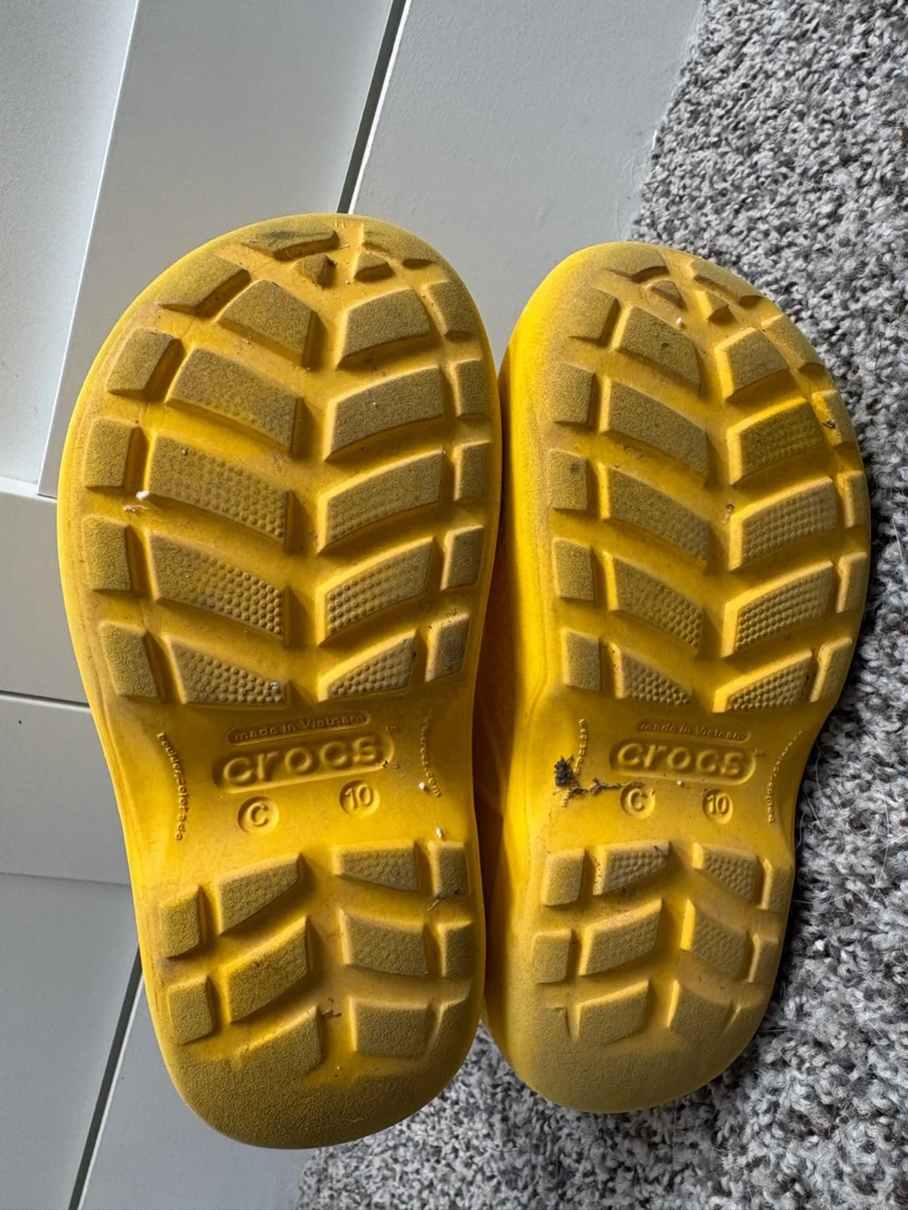 CROCS bright yellow